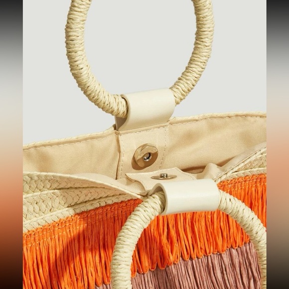 Fringe straw bag - Picture 7 of 9